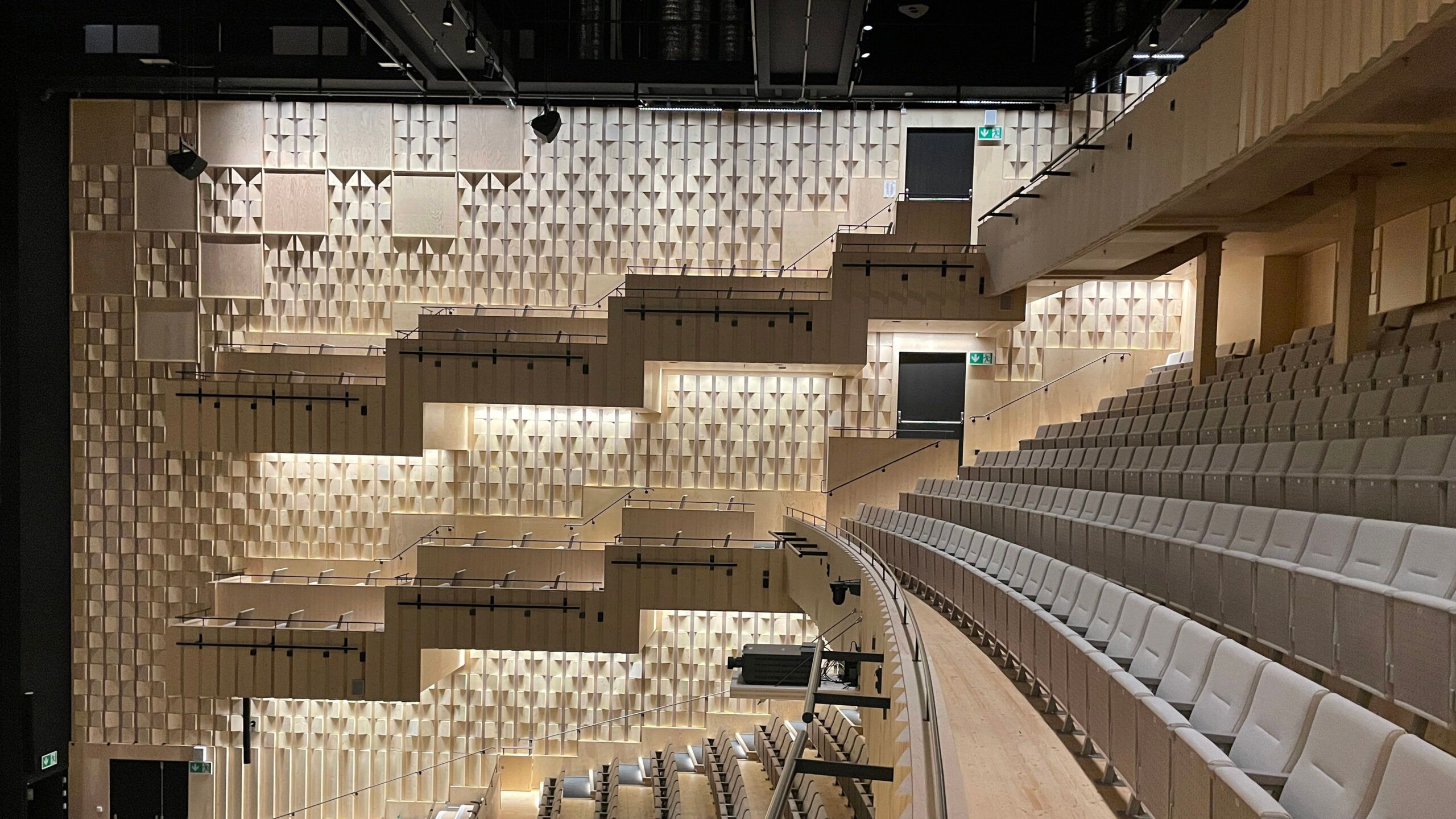 Sara Kulturhus – Lysdesign av Stokkan Lys