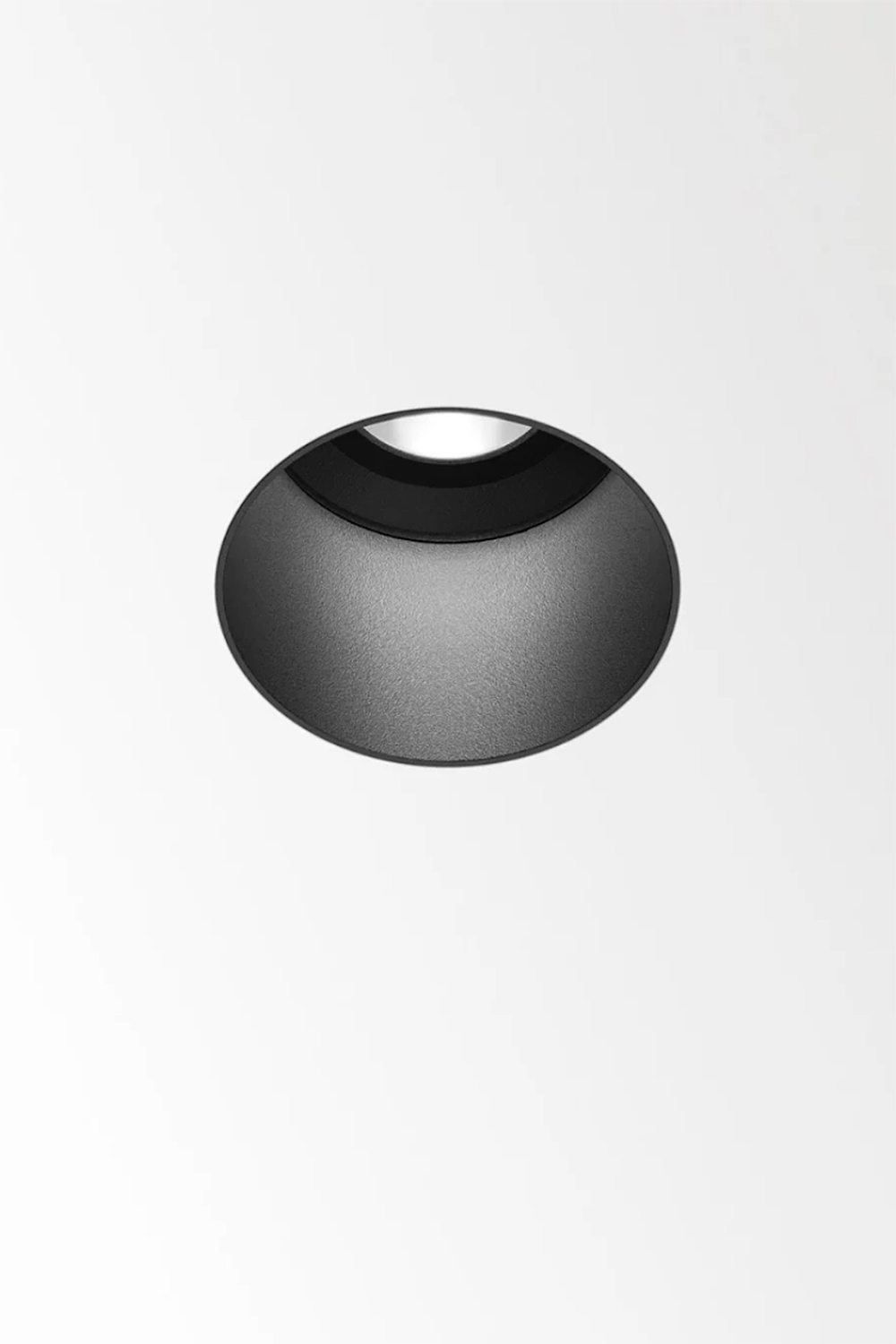 MINI DEEP RINGO TRIMLESS Sort Mini Deep Ringo fra Delta Light.