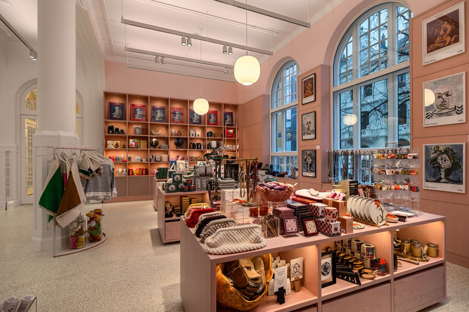 Nærbilde av butikk i Pomo