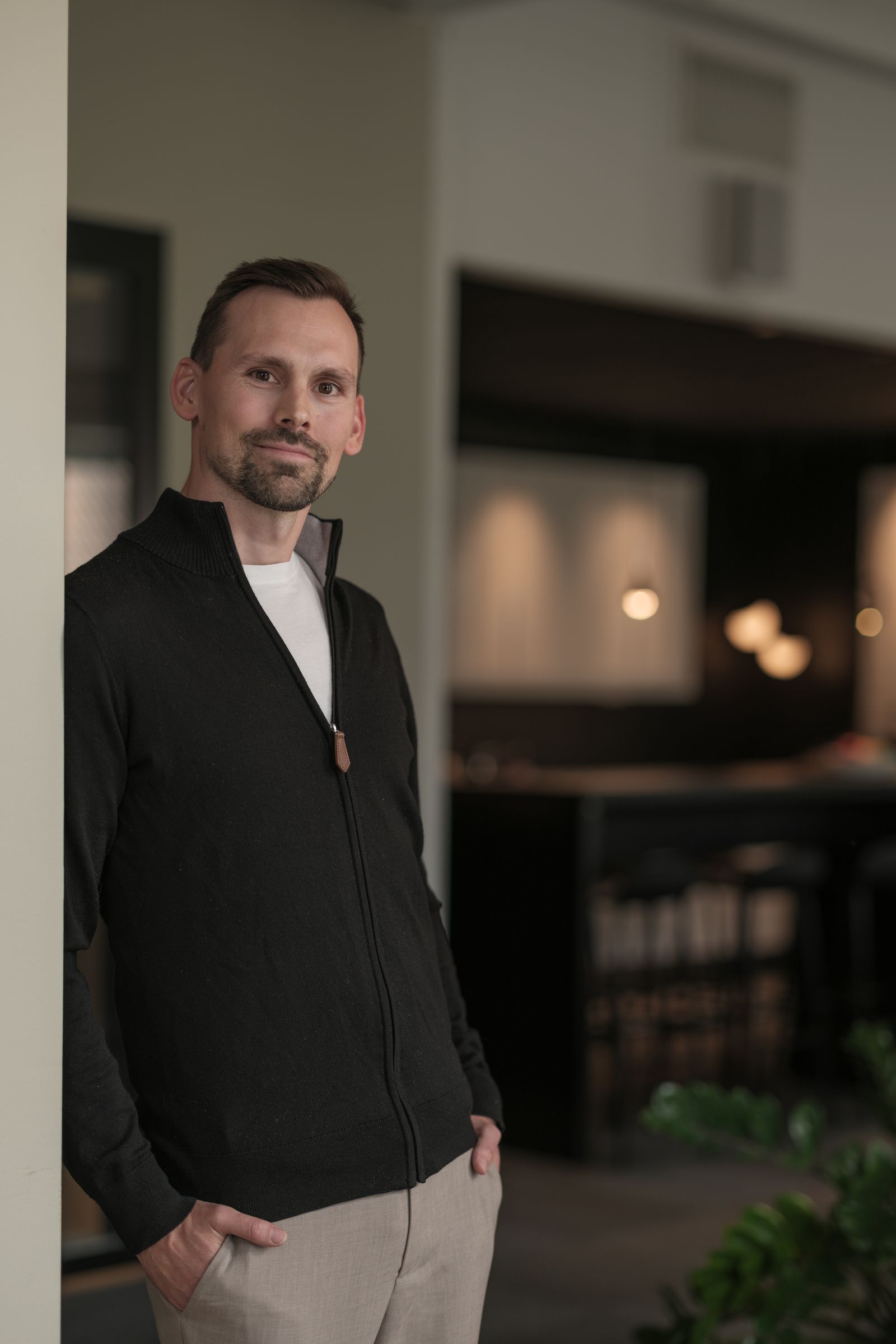 Mannlig ansatt hos Stokkan Lys