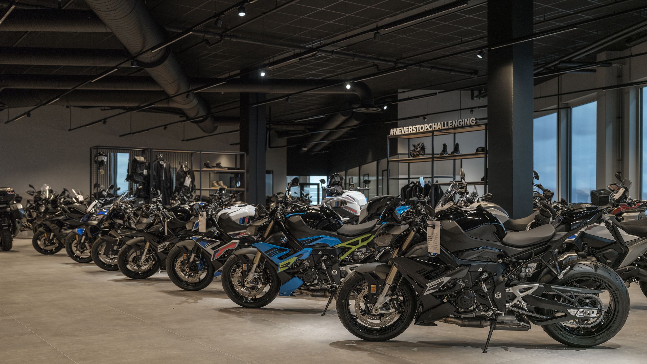 Lysdesign av Stokkan Lys hos MCO Vollebekk