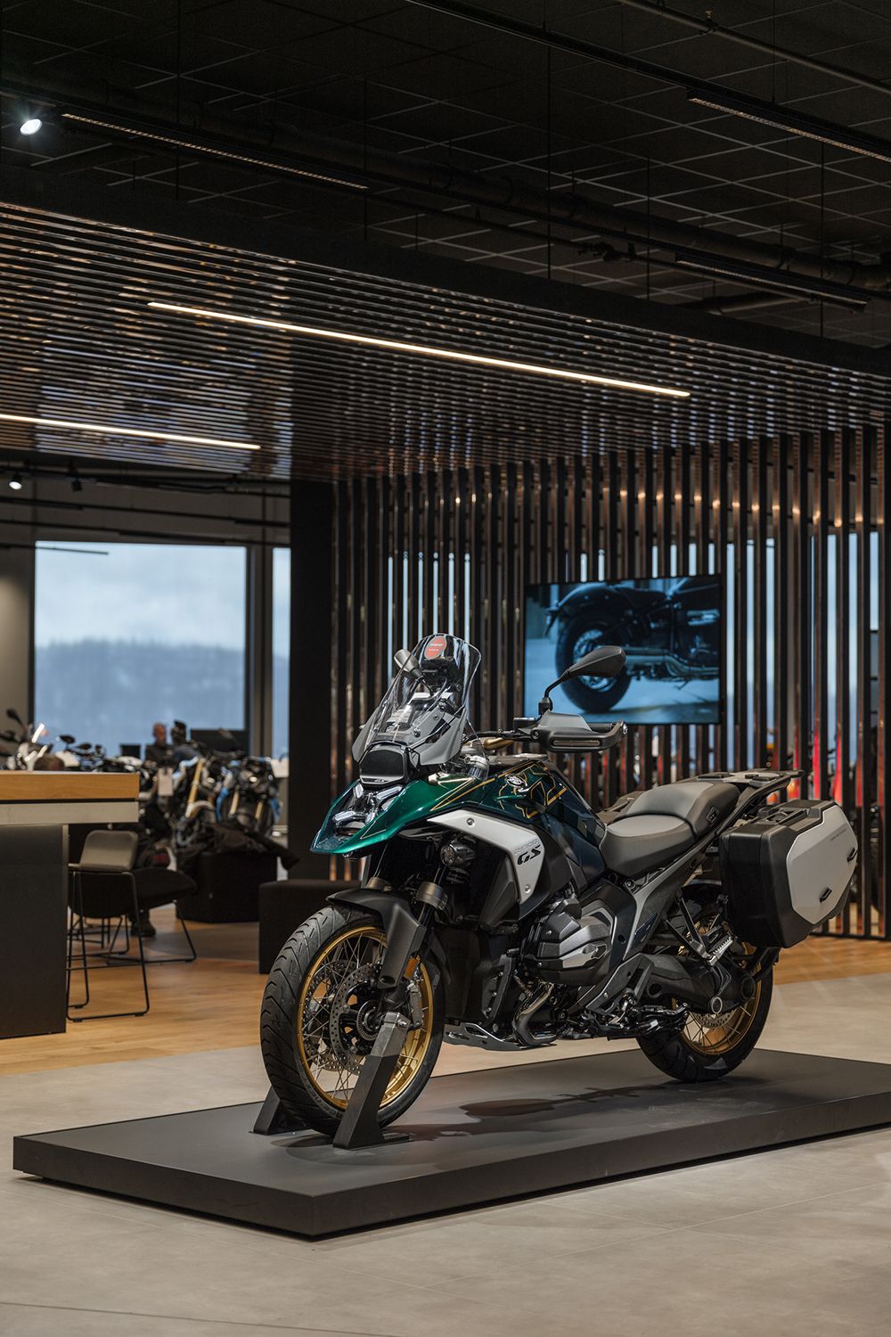 Ledlister i taket hos MCO Vollebekk.