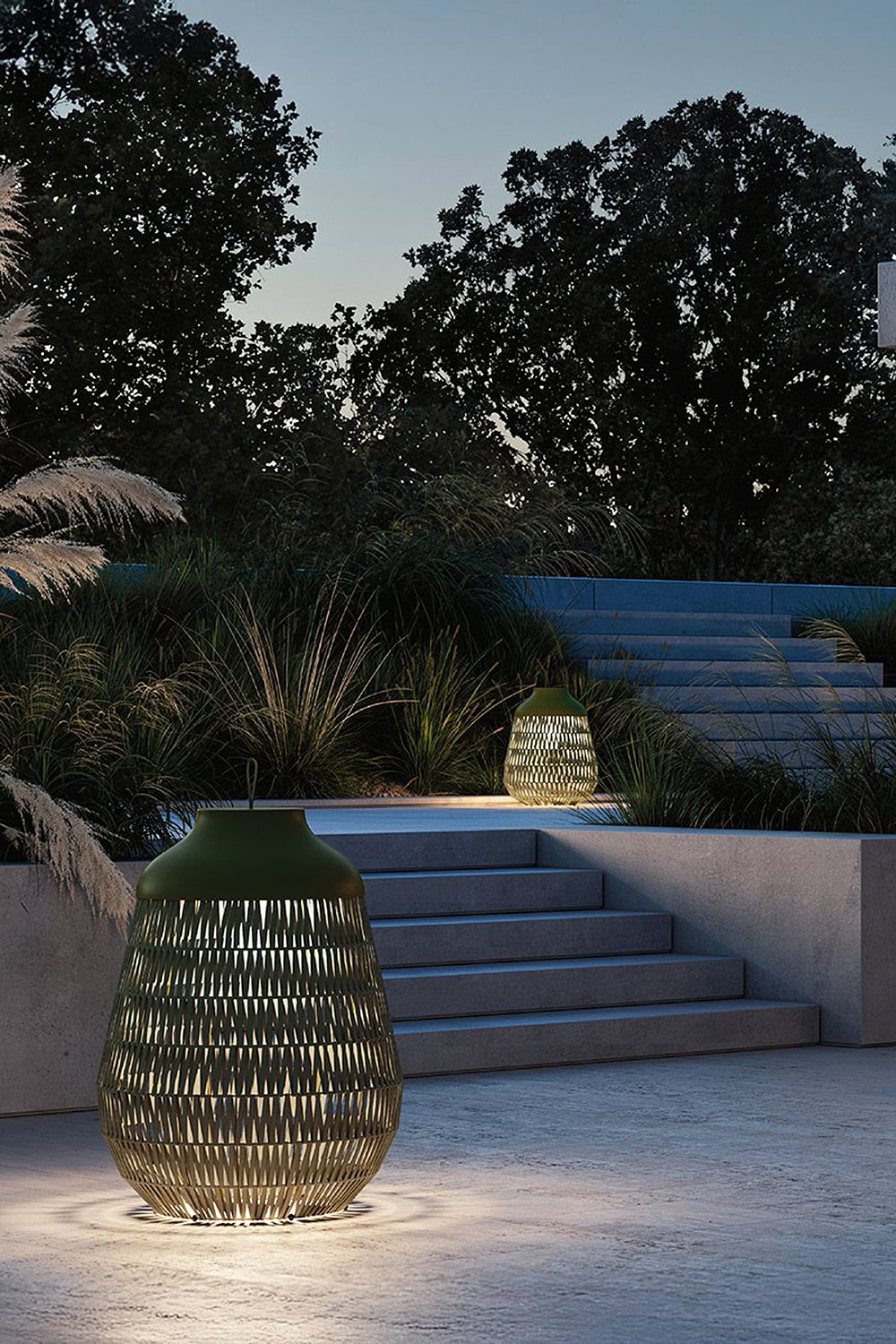 Stitch utelampe fra Lodes ute i et miljø.