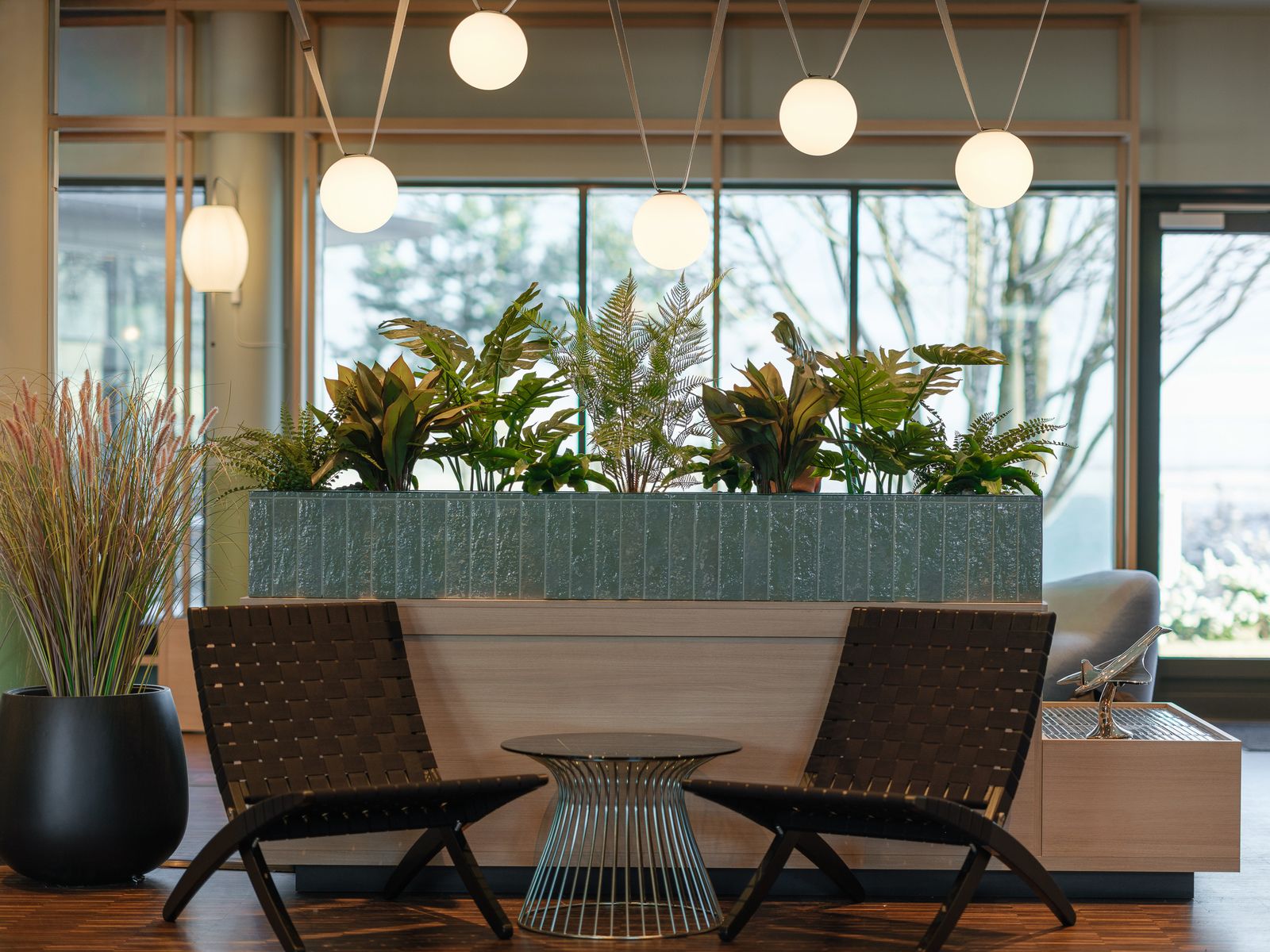 Opale pendler over to stoler hos Comfort Hotel Runway på Gardemoen.