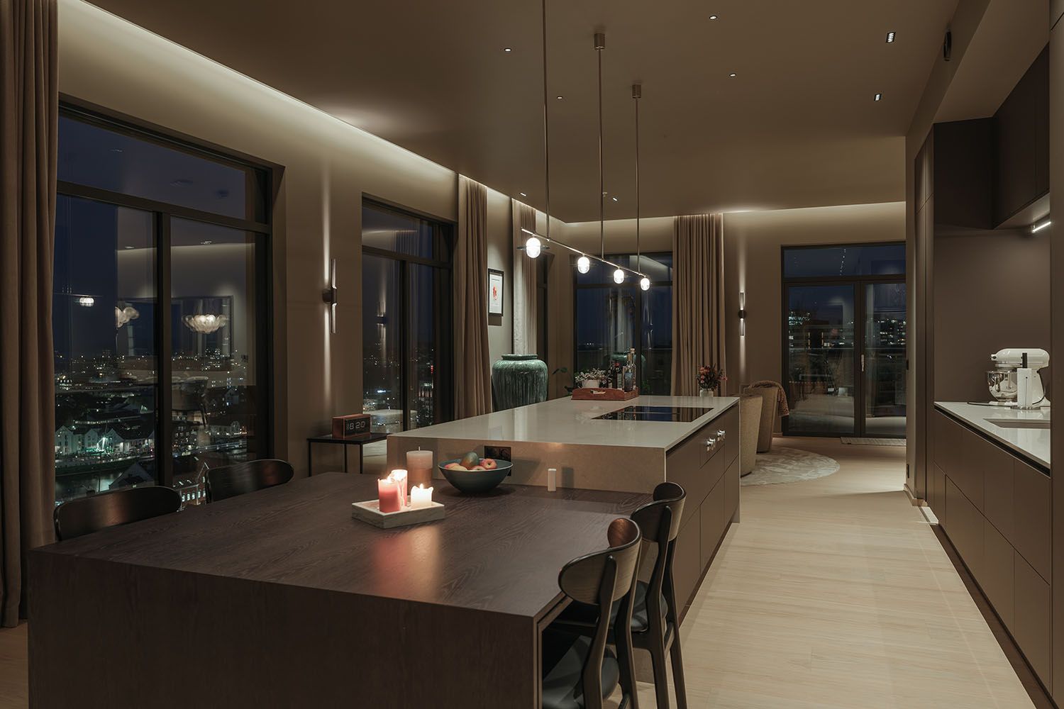 Ulik type belysning i kjøkkenet i Bykronen i Stavanger.