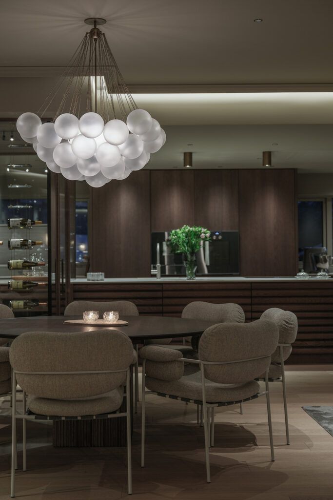 Random pendel fra Lodes i bolig på Hinna i Stavanger.