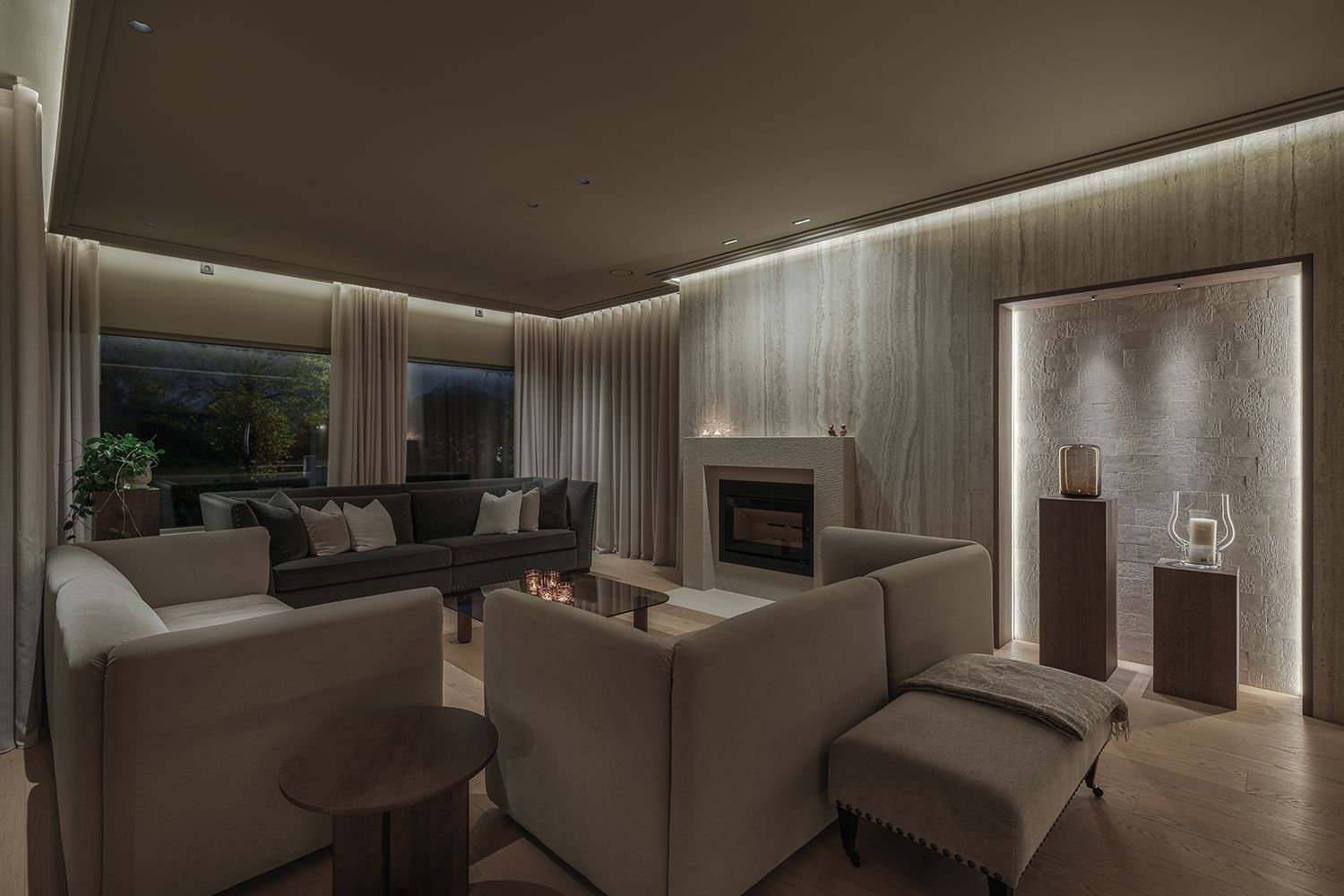 Ulik belysning i stuen i bolig på hinna i Stavanger