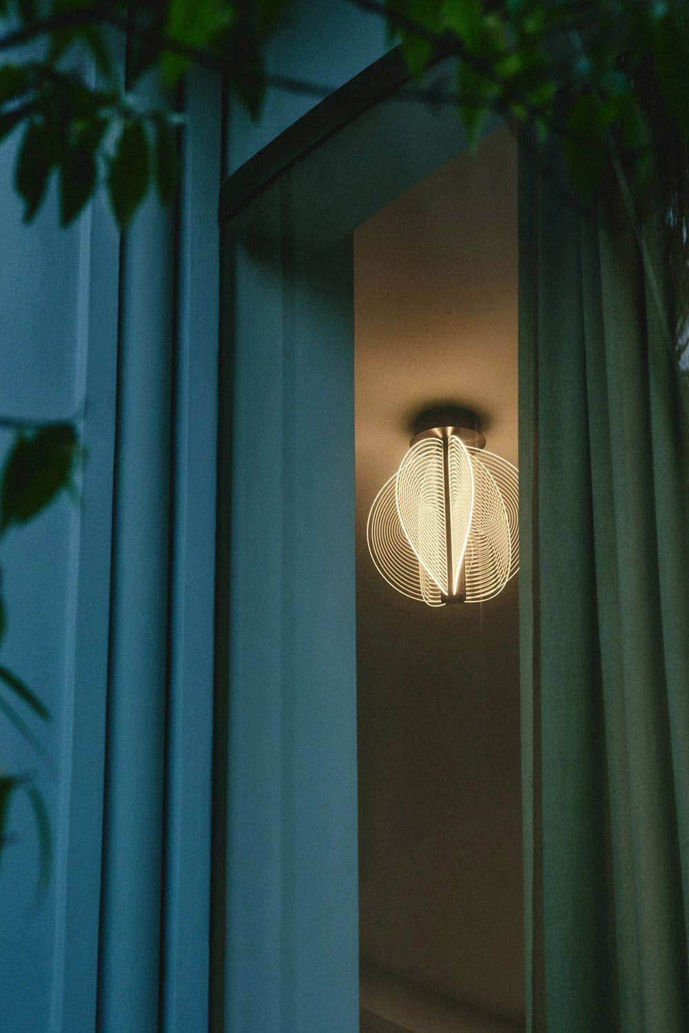 Papylia utenpåliggende taklampe fra Stilnovo